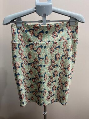 LuLaRoe Mint Green Geometric Print Pencil Skirt